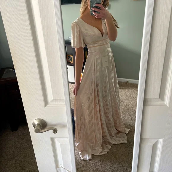 Bohme Rylee Maxi Dress in Champagne